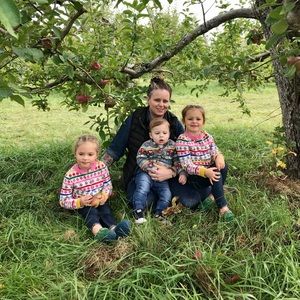 Meet your Posher, Whitney